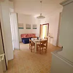 R14 - Trilocale Con Ampio Terrazzo Lägenhet