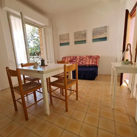 R14 - Trilocale Con Ampio Terrazzo Ancona