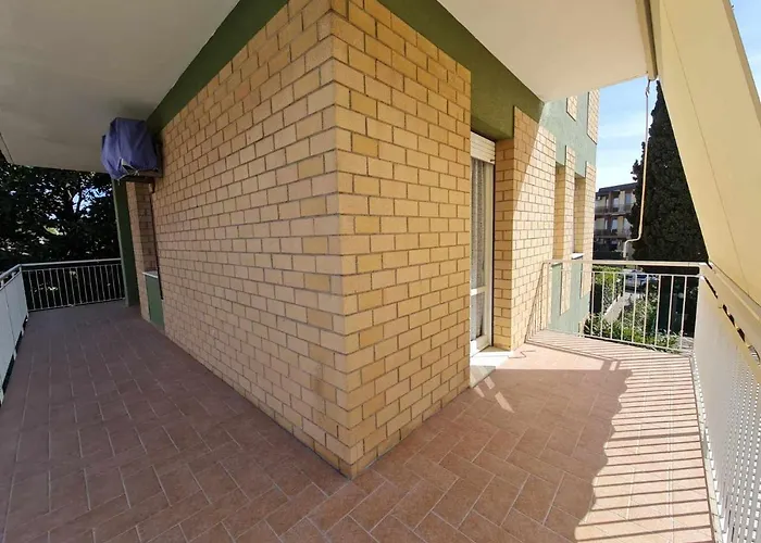 R14 - Trilocale Con Ampio Terrazzo